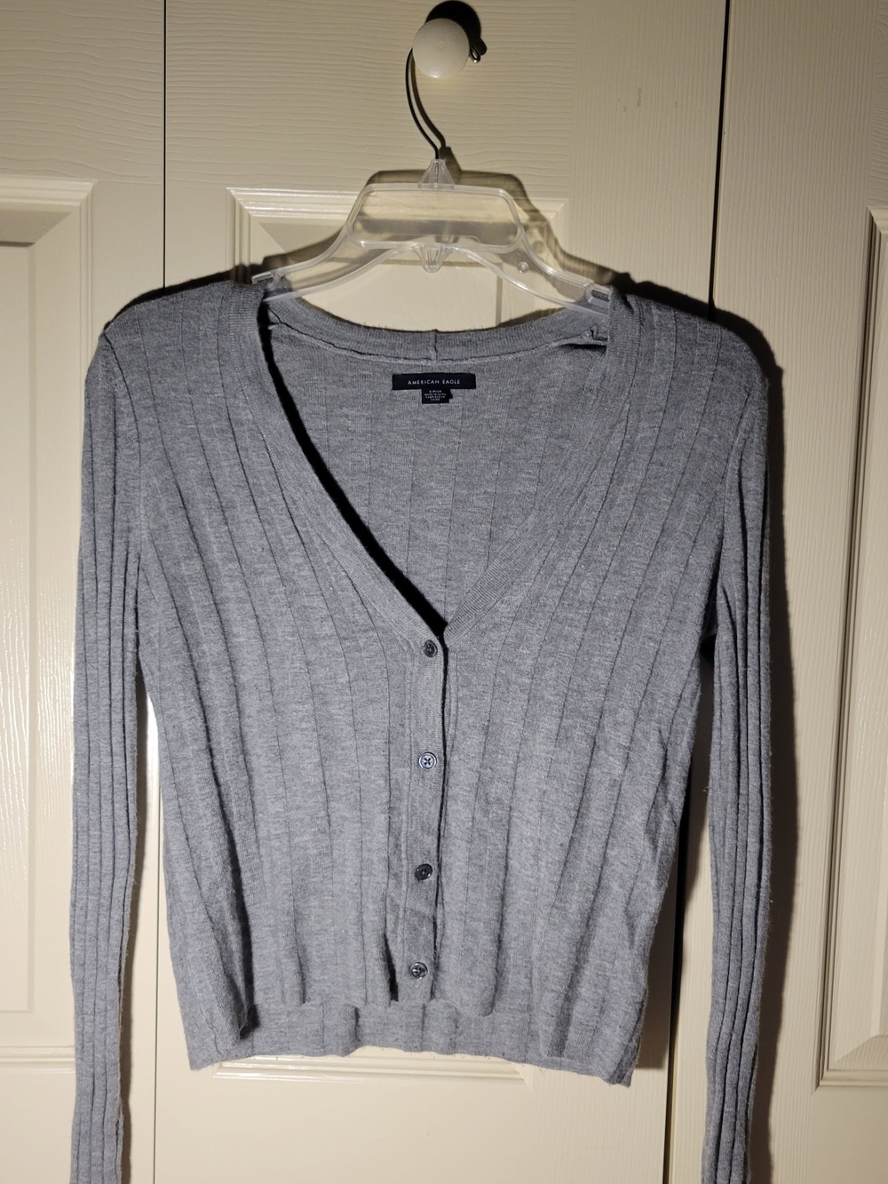 American Eagle Outfitters Gray Ribbed V‑Neck Button Cardigan Light-weight